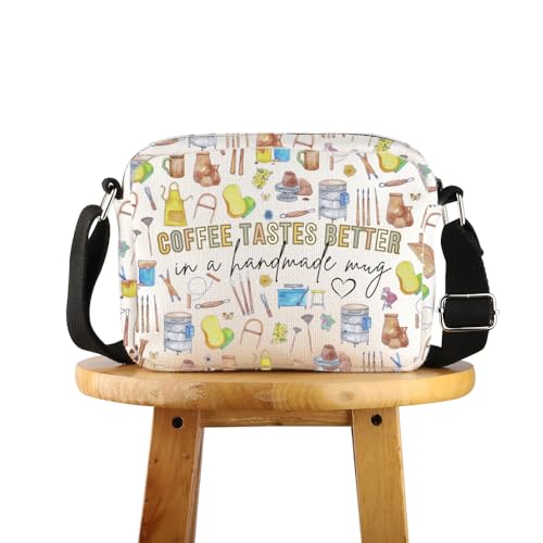 FUNYSO Geschenk für Kaffeeliebhaber, Keramik, Künstler, Geschenk, Kaffee schmeckt besser in einer handgefertigten Tasse, Umhängetasche, Coffee Tastes UK, 0 von FUNYSO