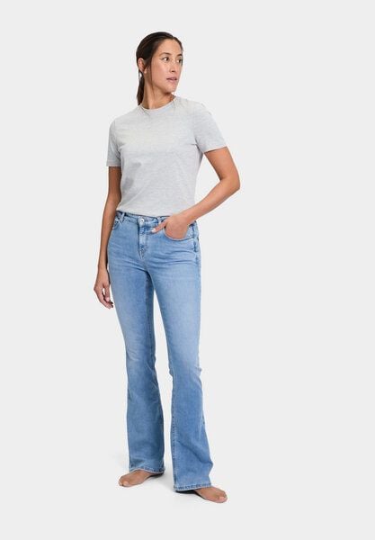 FUTURE:PEOPLE. 01:02 BOOTCUT - MID WAIST aus leichtem Stretch-Denim aus Bio-Baumwoll/ Tencel-Mix (30102 1 1004) von FUTURE:PEOPLE.