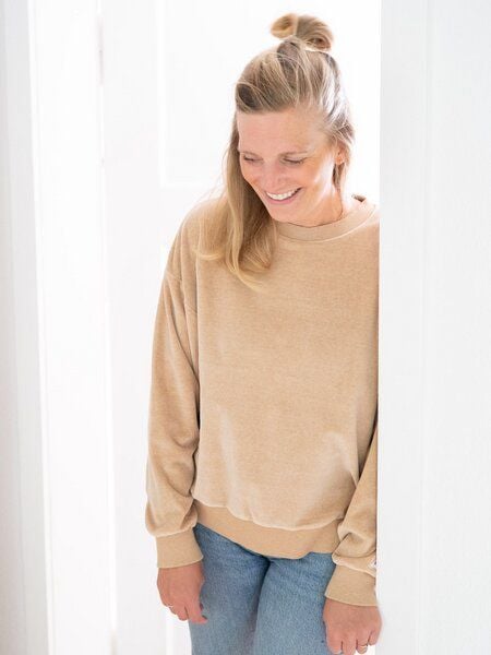 FUXBAU Frauen Samt Oversize Pullover - beige gelb geriffelt FUXBAU Frauen Samt Oversize Pullover - beige gelb geriffelt von FUXBAU