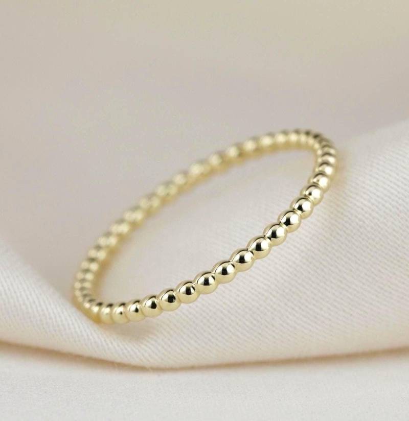 Kugelring "Tamara" Gold 585 14Kt Filigraner Verlobungsring Beisteckring Vorsteckring Stapelring Ring 1.5 Mm Geschenk Kugelring "Tamara" Gold 585 14Kt Filigraner Verlobungsring Beisteckring Vorsteckring Stapelring Ring 1.5 Mm Geschenk von FXBilzGoldschmiede