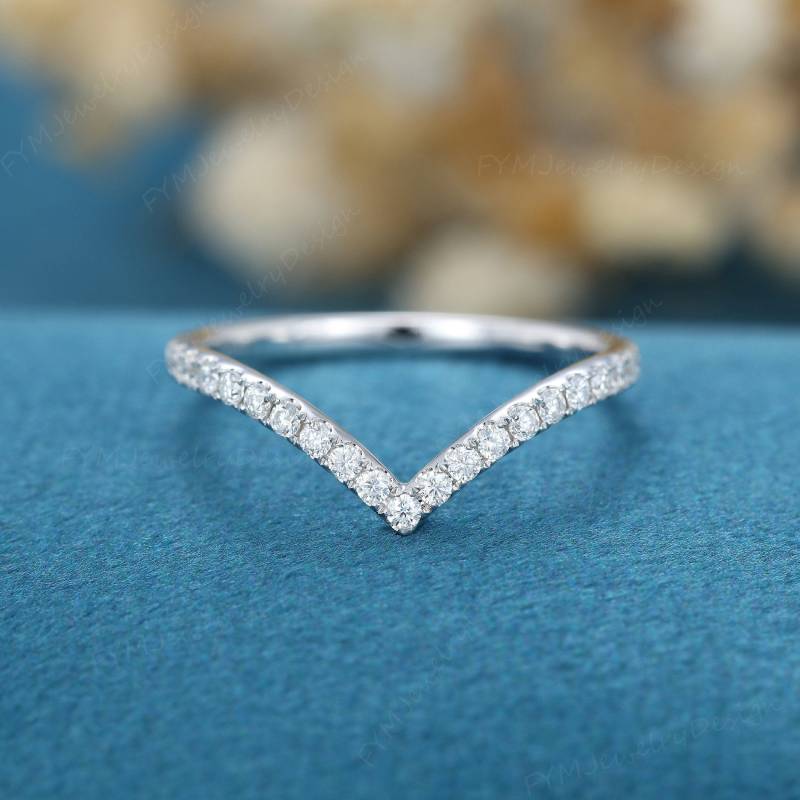 Geschwungener Ehering 14K Weißgold Einzigartige Schlicht Versprechen Diamant Passende Band Frauen Handmade Benutzerdefinierte Hochzeit Ring von FYMJewelryDesign