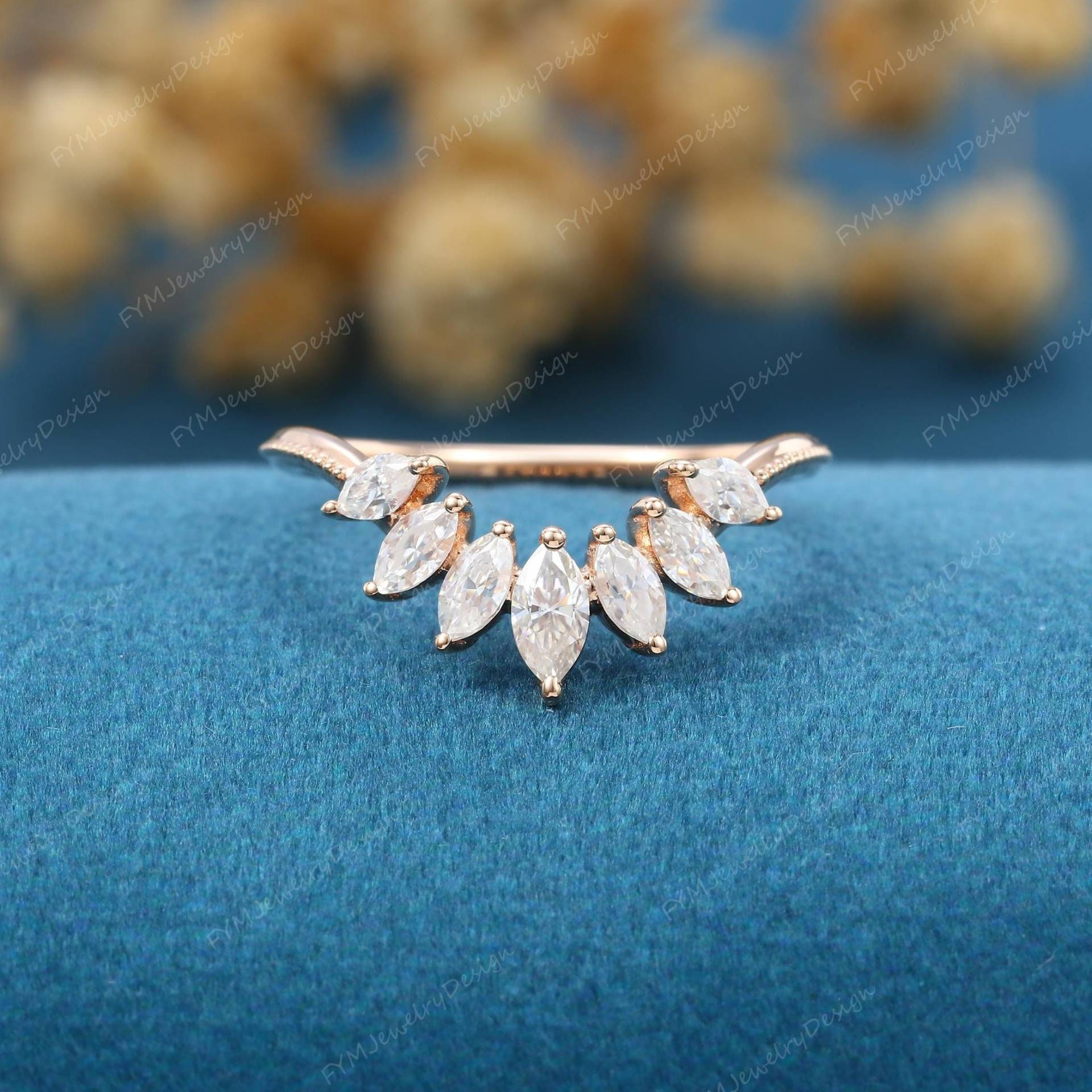 Marquise Moissanit Ehering Geschwungener Rosegold Ring von FYMJewelryDesign