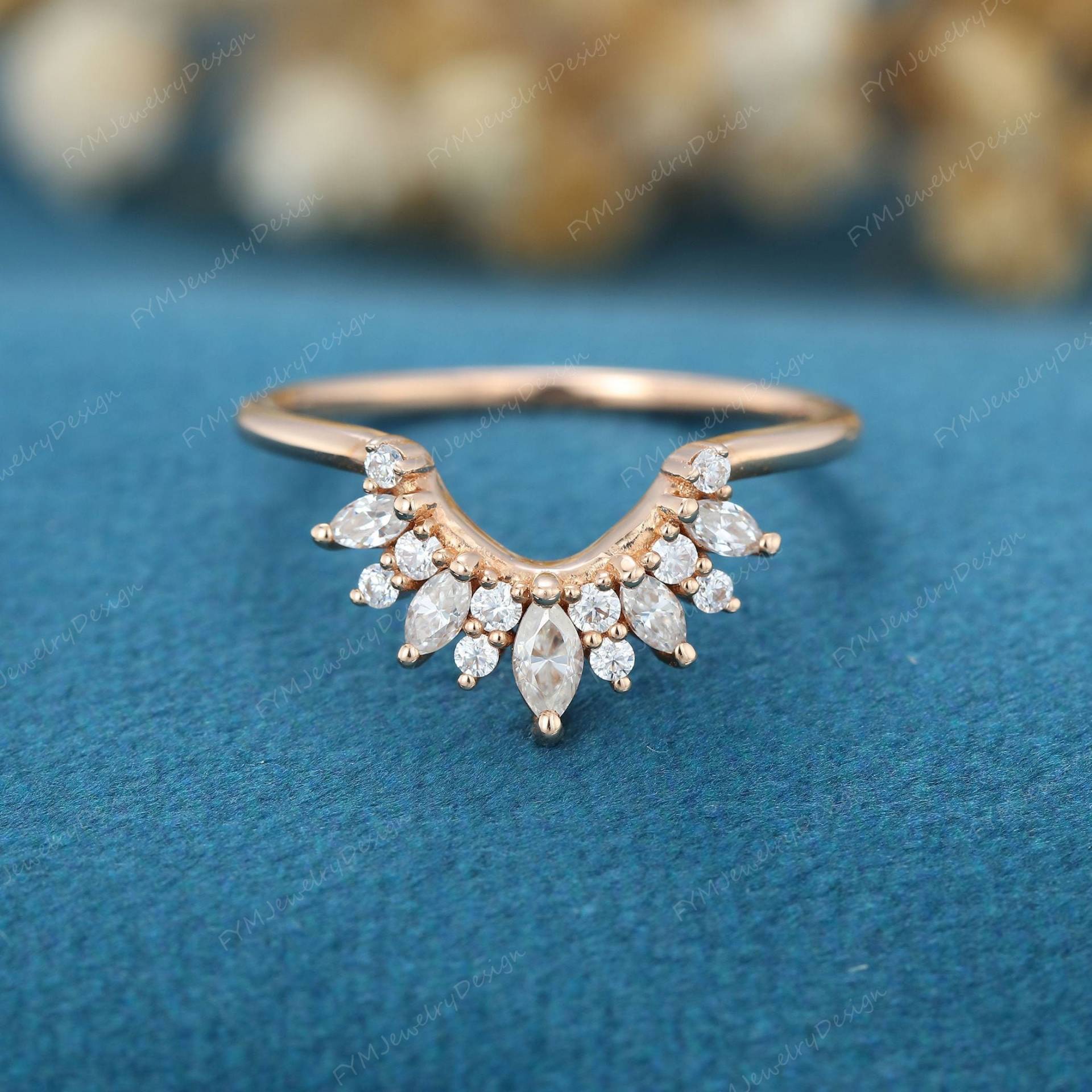 Marquise Moissanit Ehering Vintage 14K Rosegold Brautring von FYMJewelryDesign