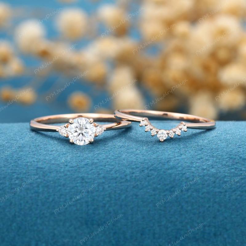 Moissanit Verlobungsring Set Rosegold Cluster Braut Ehering von FYMJewelryDesign