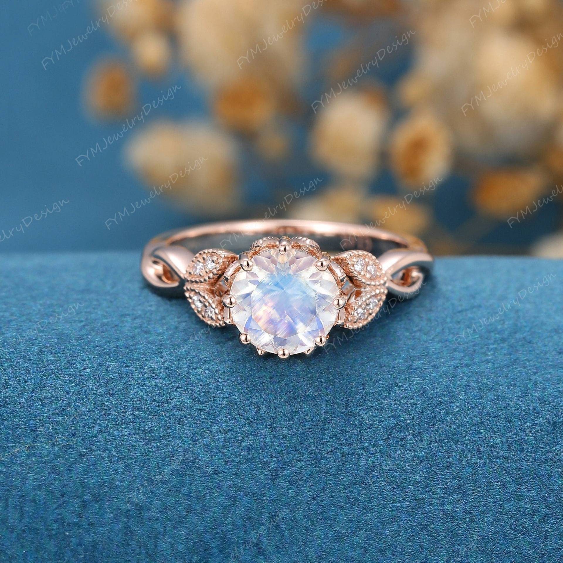 Mondstein Verlobungsring Rose Gold Diamant Cluster Einzigartige Vintage Blume Antique Hochzeit Braut Jahrestag Geschenk Für Frauen von FYMJewelryDesign