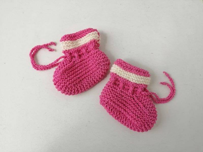 11 cm Babyschuhe Taufschuhe Babysöckchen Baumwolle Pink von FaTaHandarbeit