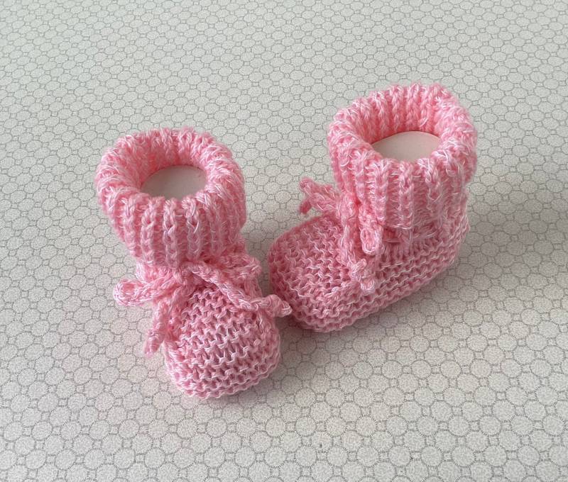 Babyschühchen, Babysocken, Wollfrei, Hellblau, Rosa Oder Weiß, Ca. 8, 5 cm von FaTaHandarbeit
