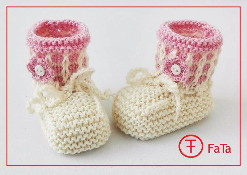 Babyschühchen Babyschuhe Taufschuhe Wolle von FaTaHandarbeit
