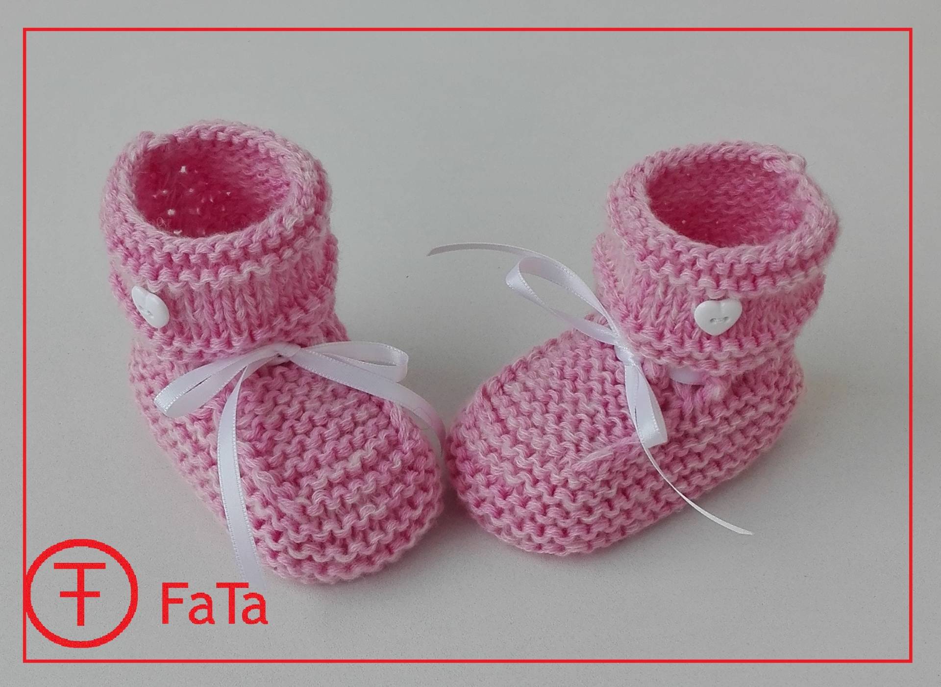 Babyschuhe Taufschue Aus Merino in Weiß-Rosa Gestrickt von FaTaHandarbeit