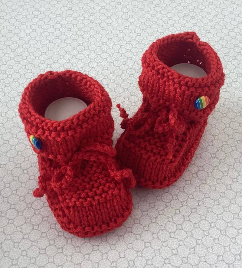 Babyschuhe Taufschuhe in Rot Aus Wollmischung von FaTaHandarbeit