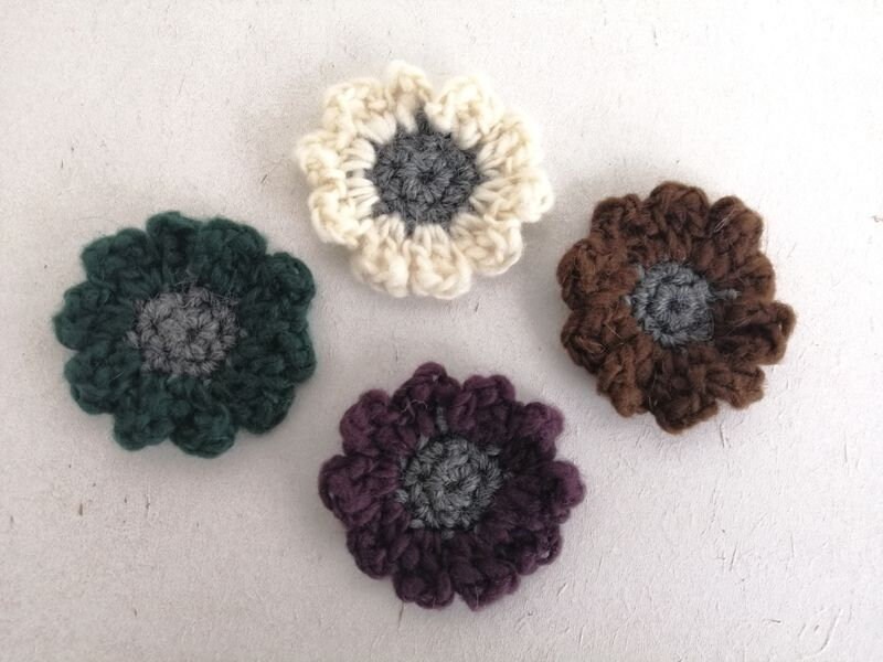 Set Aus Häkelblüte Häkelblumen Applikationen, 4 Variante Zum Auswahl Set Aus Häkelblüte Häkelblumen Applikationen, 4 Variante Zum Auswahl von FaTaHandarbeit