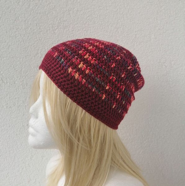 Unisex Ringelmütze Mütze Beanie Wolle Weinrot Bunt von FaTaHandarbeit
