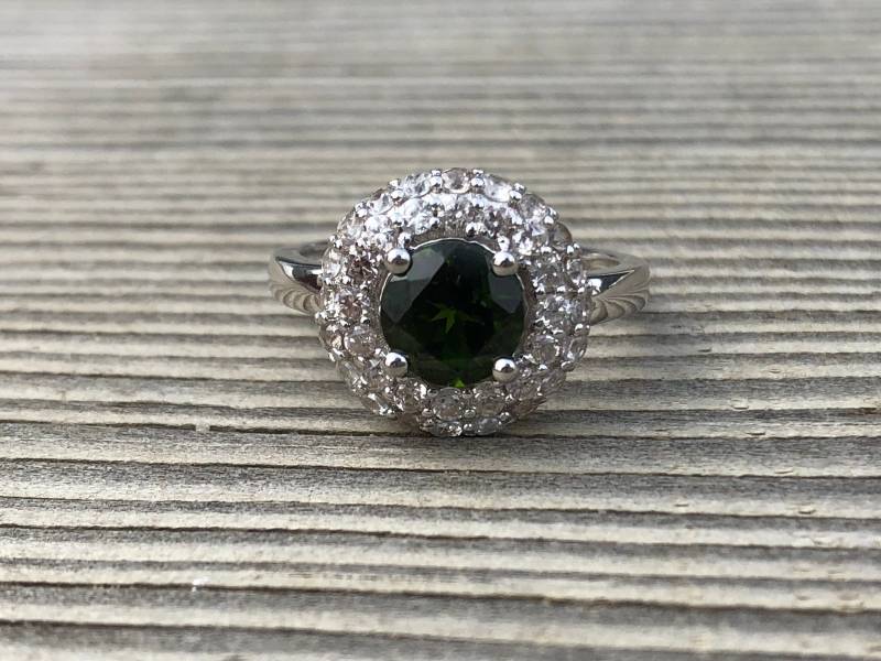 sterling Silber 925 Grün Diopside & Weiß Topas Ring Größe 7 sterling Silber 925 Grün Diopside & Weiß Topas Ring Größe 7 von FabFindingsNY