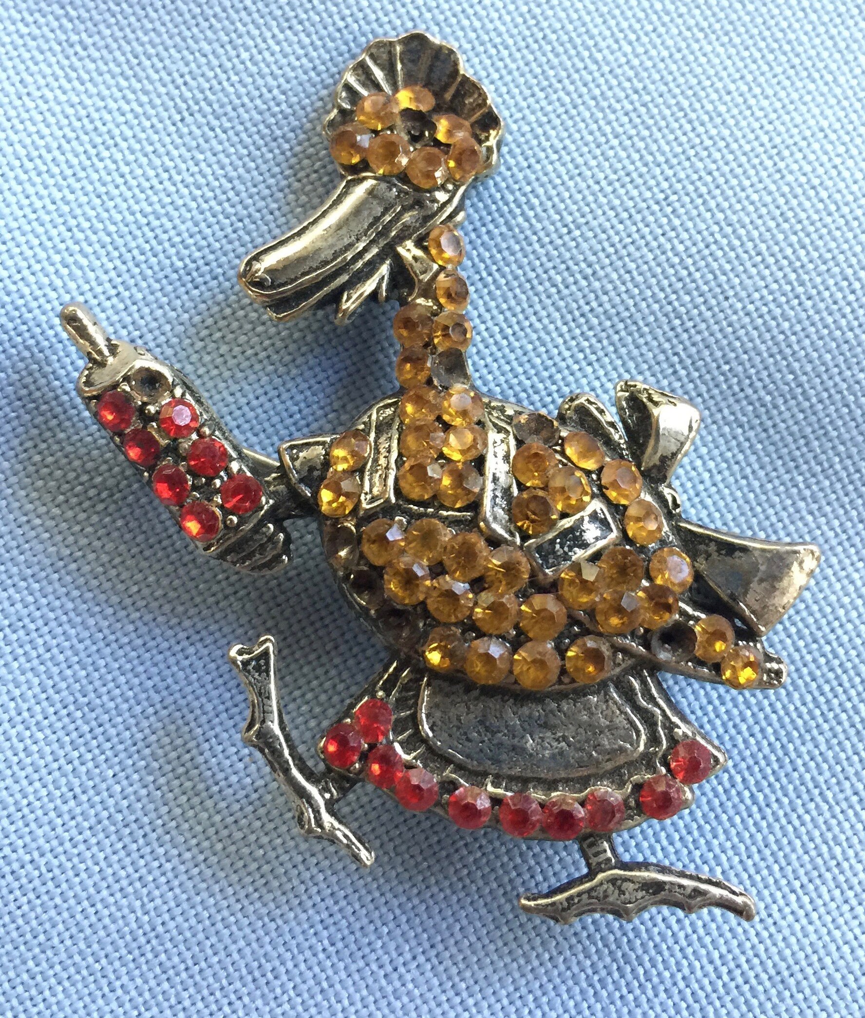 Gänseliesel Anstecker, Gänsemutter Kochen Pin, Enten Comic Brosche, Vogel Retro Strass 50Er Jahre Anstecker von FabFinds42