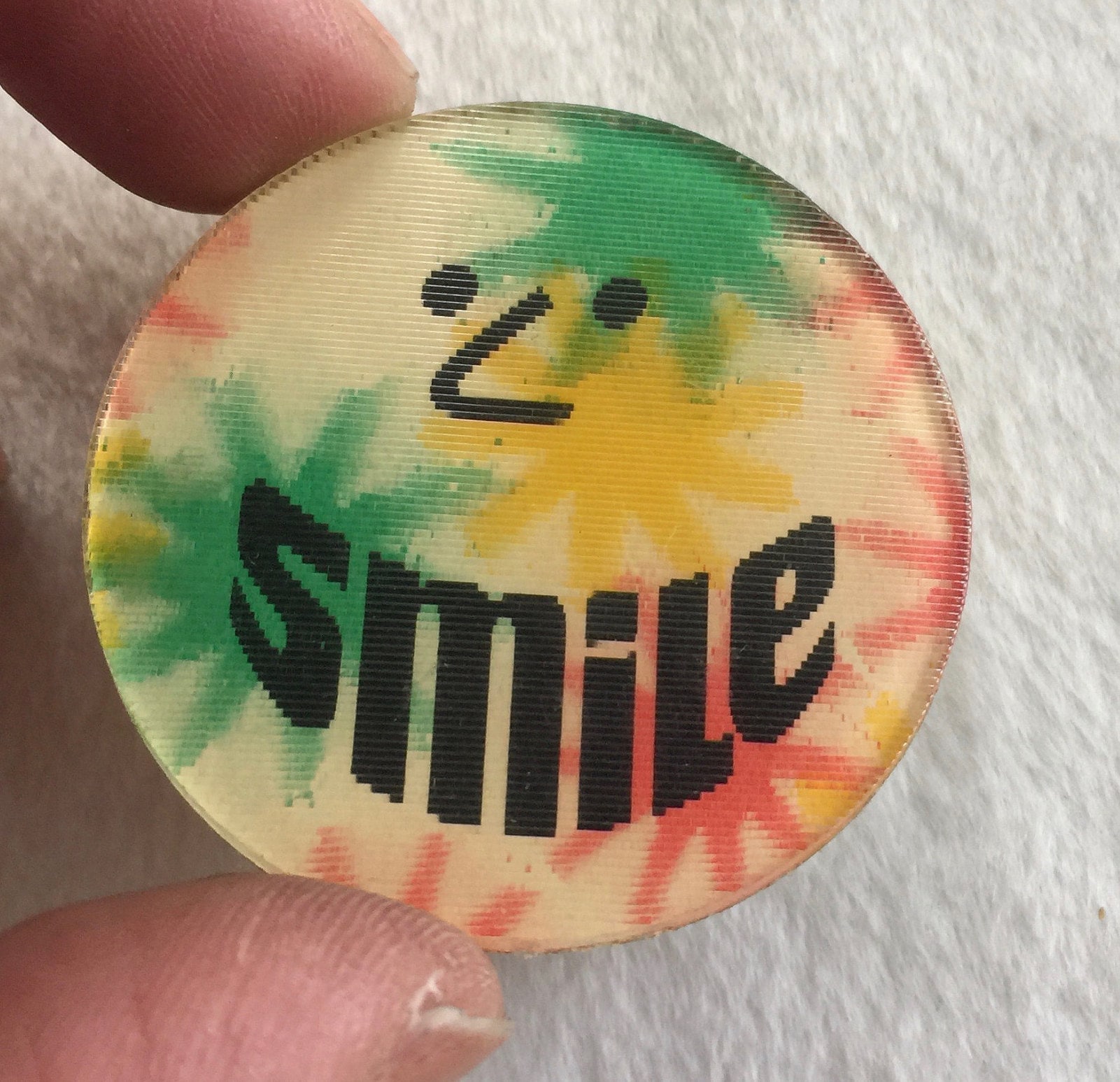 Smile Pin, Brosche, Lenticular Hologramm Happy Face Groovy Retro Werbepin, Animierte Pin von FabFinds42