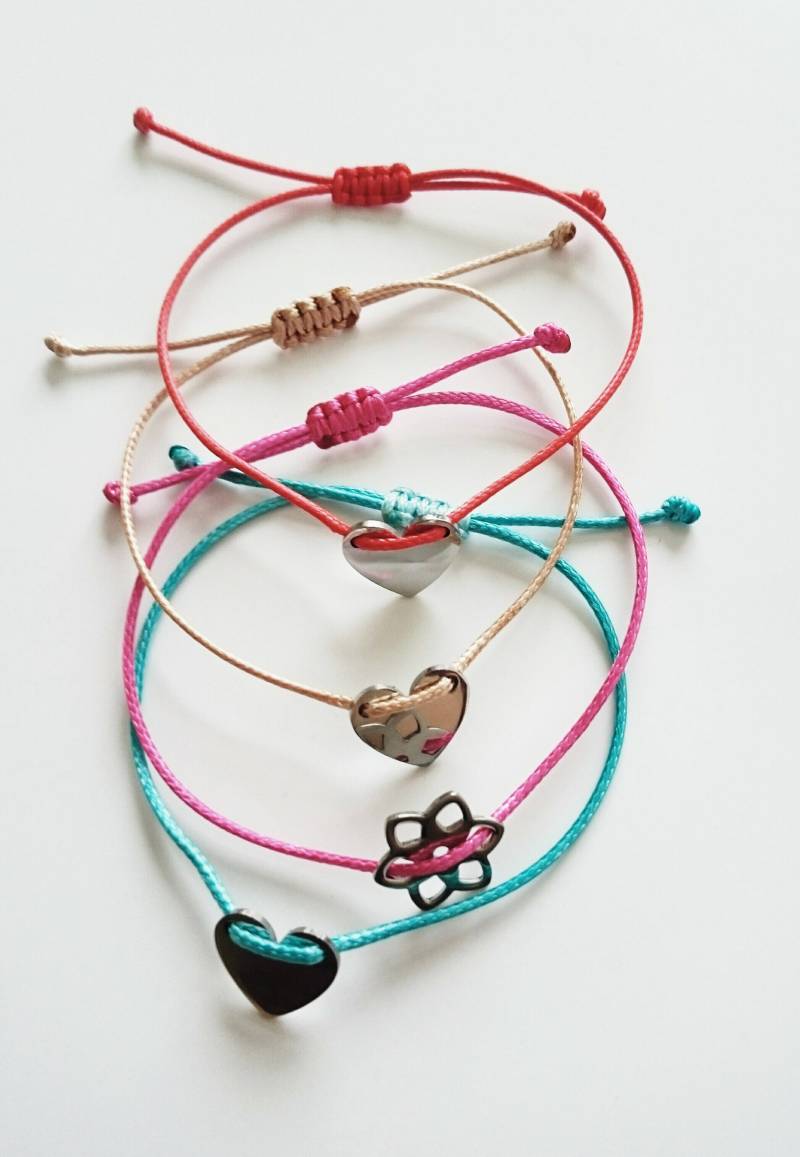 Heart String Armband Verstellbares Freundschaftsarmband Heart String Armband Verstellbares Freundschaftsarmband von FabelleCreations