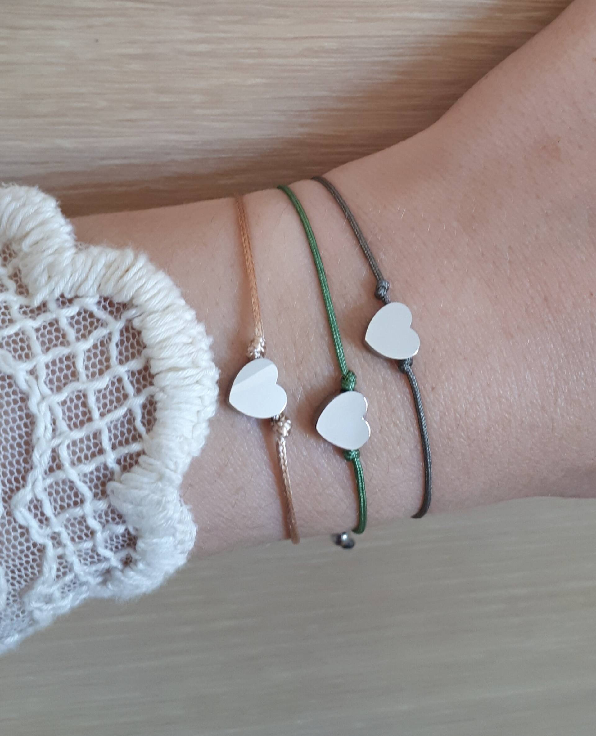 Herzschnur-Armband Edelstahl-Charme, Verstellbares Freundschaftsarmband Herzschnur-Armband Edelstahl-Charme, Verstellbares Freundschaftsarmband von FabelleCreations