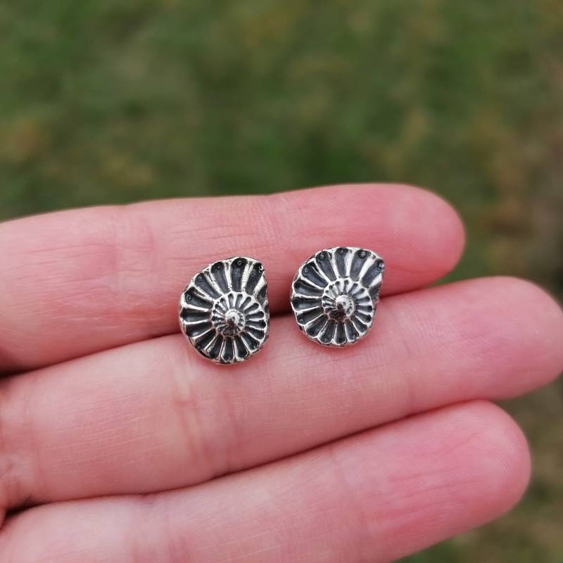 925 Silver Stud Earrings - Ammonite Earrings-925 Solid Sterling Beach 925 Silver Stud Earrings - Ammonite Earrings-925 Solid Sterling Beach von FabianJewellery