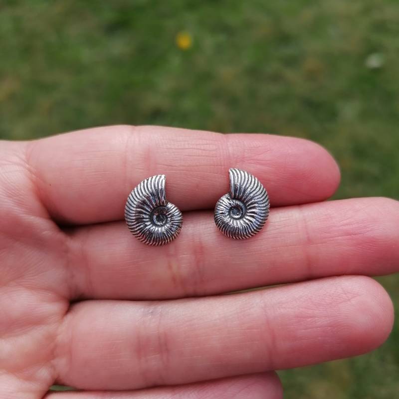 925 Silver Stud Earrings - Ammonite Solid Sterling Beach 925 Silver Stud Earrings - Ammonite Solid Sterling Beach von FabianJewellery
