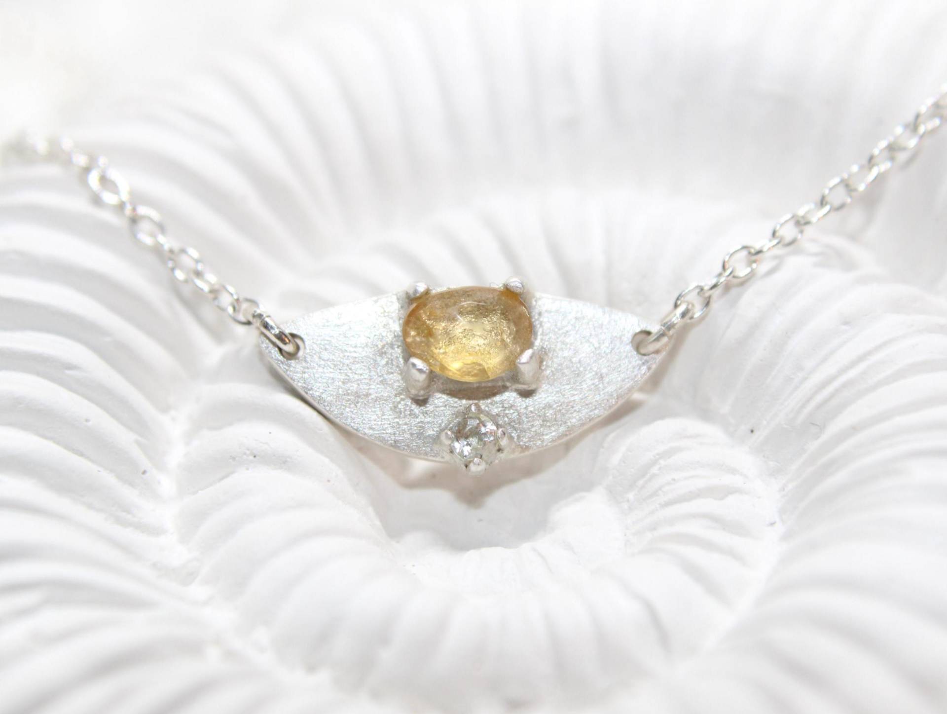 Citrin Topaz Halskette Silber 999 Handgefertigt Von Fablesaesthetics Citrin Topaz Halskette Silber 999 Handgefertigt Von Fablesaesthetics von FablesAesthetics