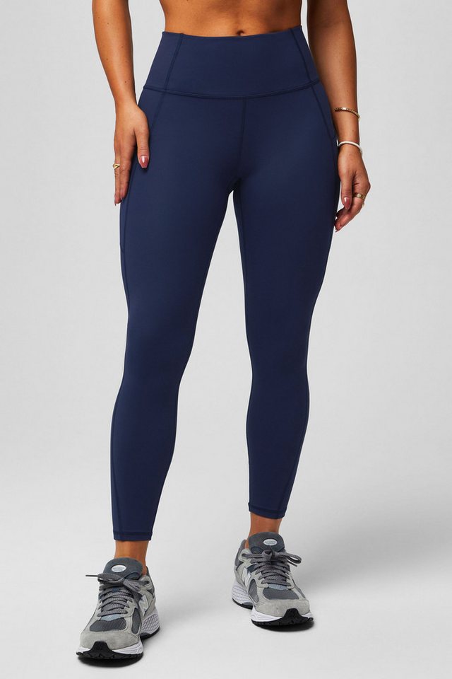 Fabletics Leggings Oasis PureLuxe High-Waisted 7/8 Leggings aus blickdichtem Stoff und mit mittlerer Kompression von Fabletics