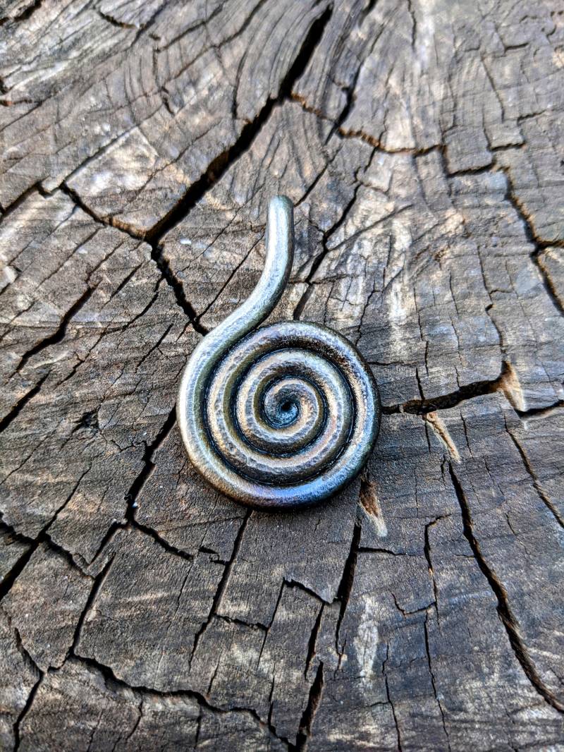 Schnecken Anhänger, Handgeschmiedet Schnecken Anhänger, Handgeschmiedet von FabrefactumFureti