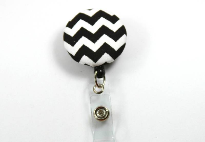 Schwarzweiß-Abzeichen-Reel, Knopf Abzeichen Reel, Stoff-Abzeichen-Reel, Einziehbare Reel von FabricLoveandFun