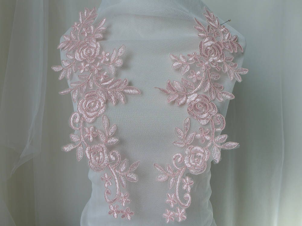 Alencon Corded Gestickte Applikationen, Spitzenapplikationen in Rosa, Brautblumenapplikationen 10 Farben von FabricTrims