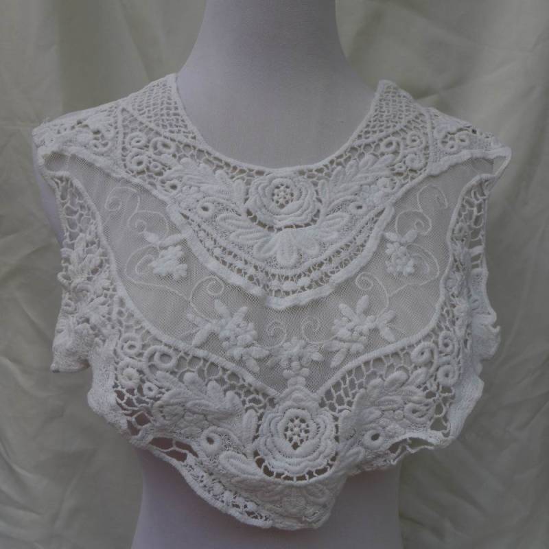 Vintage Style Spitzenkragen Off White Stickerei Applikation Ein Stück Vintage Style Spitzenkragen Off White Stickerei Applikation Ein Stück von FabricTrims