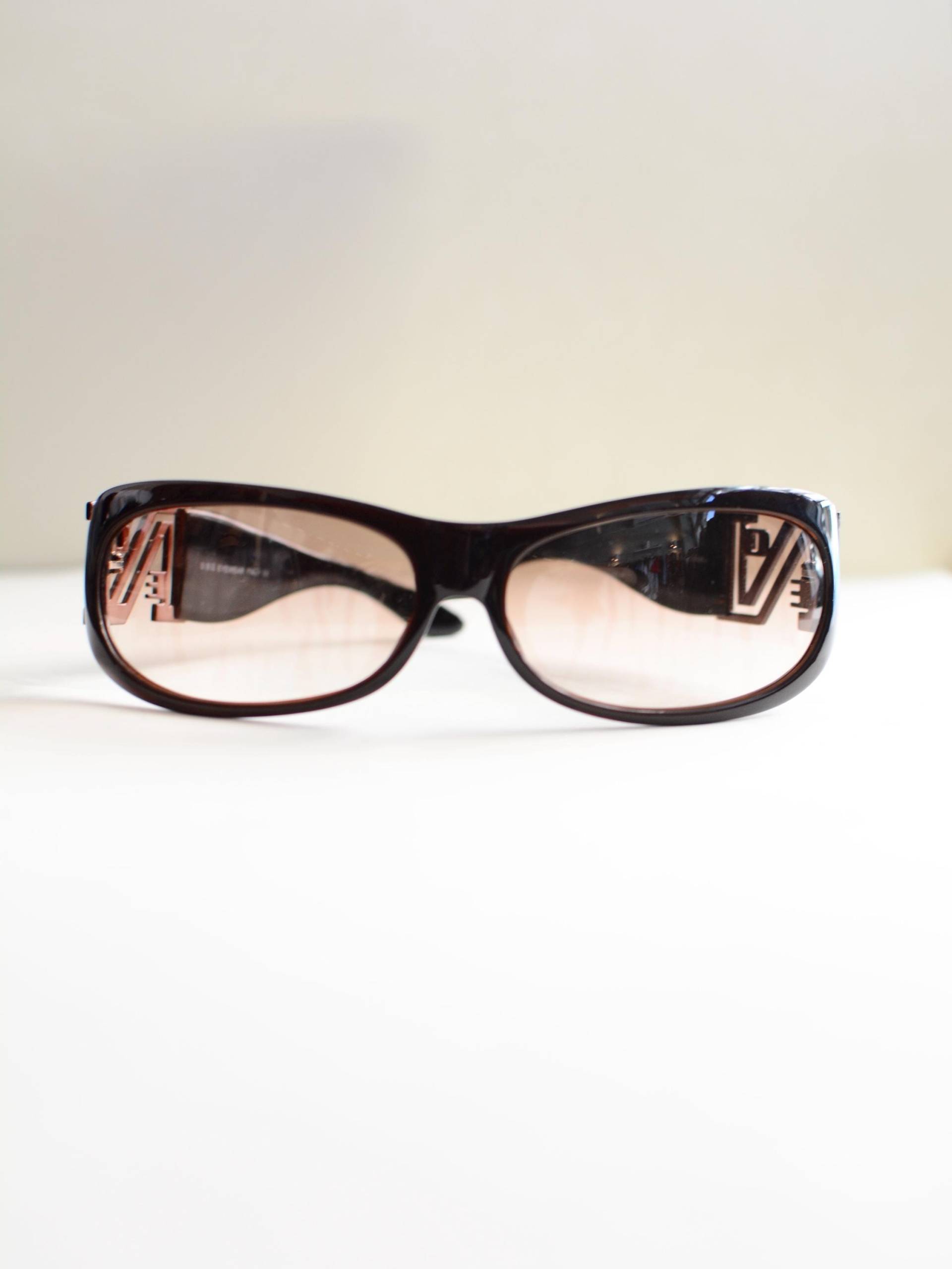 Y2K Deadstock Spiegel Sonnenbrille Unisex von FabricbasicsVintage
