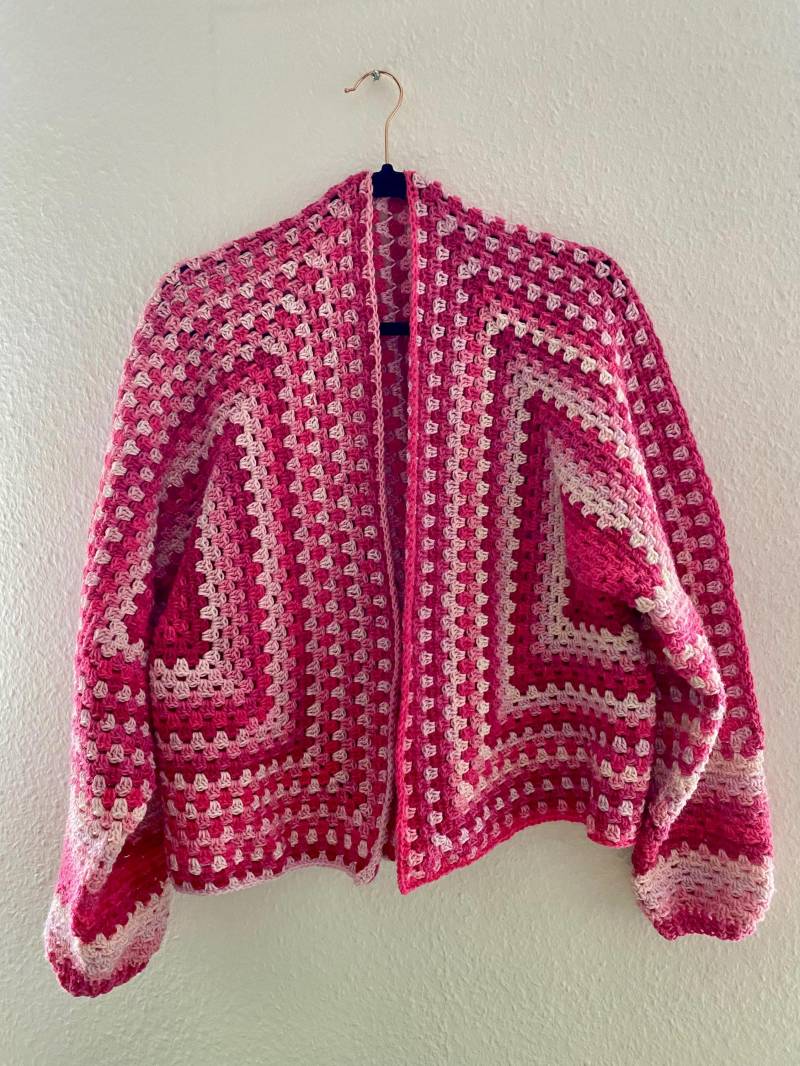 Regenbogen/Pink Hexagon Cardi Regenbogen/Pink Hexagon Cardi von FabricsofIdeals