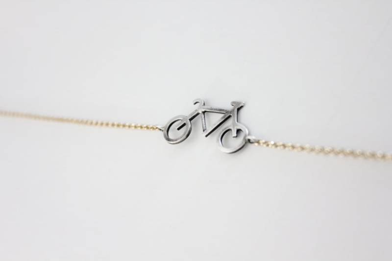 Fahrradkettenarmband, Sterlingsilber, Miniaturschmuck Fahrradkettenarmband, Sterlingsilber, Miniaturschmuck von FabrikaArtsCrafts