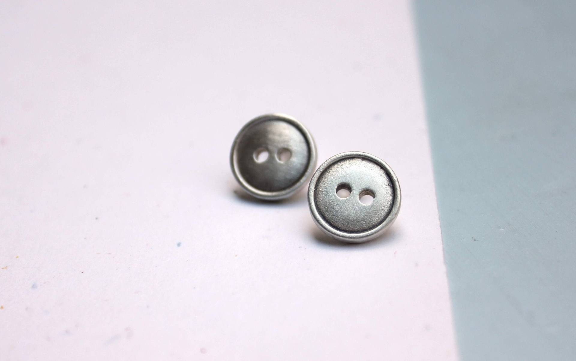 sterling Silber Knopf Ohrringe sterling Silber Knopf Ohrringe von FabrikaArtsCrafts