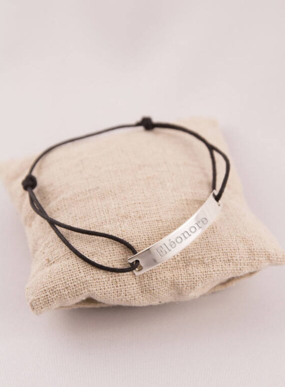 Anpassbares Silberarmband An Verstellbarer Kordel - Personalisierter Schmuck Mit Gravur von Fabriqueatresors