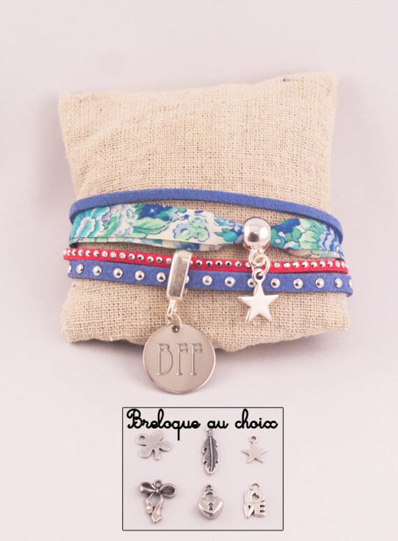 Armband Mit Vornamen Liberty/Wildleder Rot, Blau & Stahl Graviert - Personalisiert Personalisierte Medaille Schweren Schmuck Armband Mit Vornamen Liberty/Wildleder Rot, Blau & Stahl Graviert - Personalisiert Personalisierte Medaille Schweren Schmuck von Fabriqueatresors