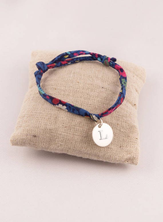 Personalisiertes Liberty-Armband Mit Verstellbarer Initiale, Kleine Personalisierte Gravierte Silbermedaille - Personalisierter Gravierter Schmuck von Fabriqueatresors