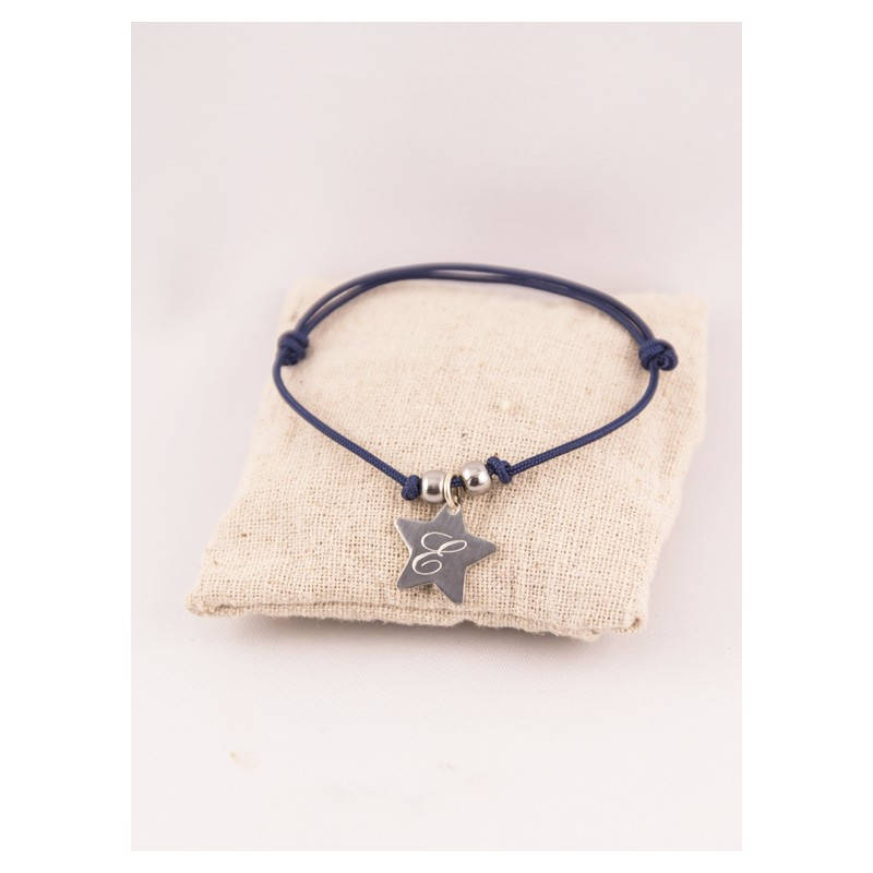 Verstellbare Kordelarmbandperlen Und Initialgravur Aus Stahlstern von Fabriqueatresors