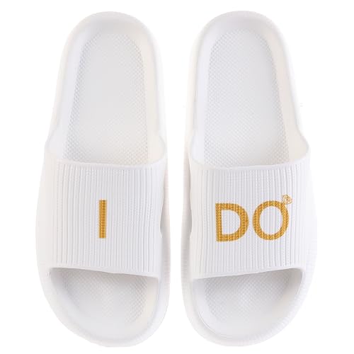 Fabstory Damen Bride Slippers - White I DO Bride Slide Sandalen für Junggesellinnenabschied & Brautparty, Weiß I Do, 8.5-9 Fabstory Damen Bride Slippers - White I DO Bride Slide Sandalen für Junggesellinnenabschied & Brautparty, Weiß I Do, 8.5-9 von Fabstory