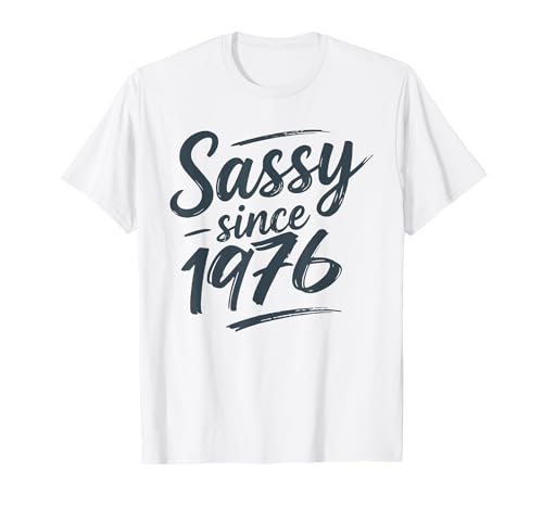 Funny Sassy Since 1976 Retro Mama Wife Sass Queen Charcoal T-Shirt Funny Sassy Since 1976 Retro Mama Wife Sass Queen Charcoal T-Shirt von Fabulous Class Since 1976 Trendy Birthday Girl QFJ
