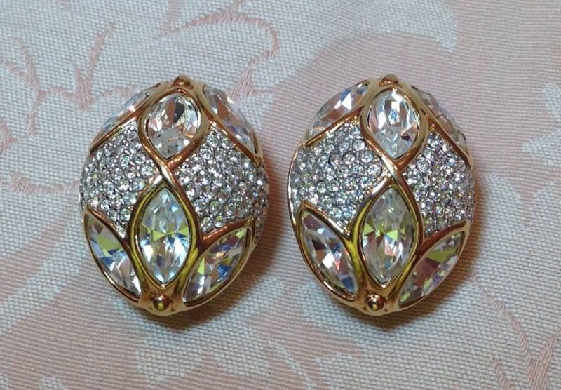 Swarovski Kristall Ohrringe Clip Auf Unsignierte Ostereier Geformt Swarovski Kristall Ohrringe Clip Auf Unsignierte Ostereier Geformt von FabulousAssets