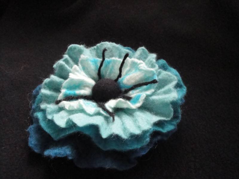 Ooak Nass Gefilzte Brosche in Türkis Und Blaugrün Farben Aus 100 % Merino-Wolle Gefertigt Ooak Nass Gefilzte Brosche in Türkis Und Blaugrün Farben Aus 100 % Merino-Wolle Gefertigt von FabulousFiberworks