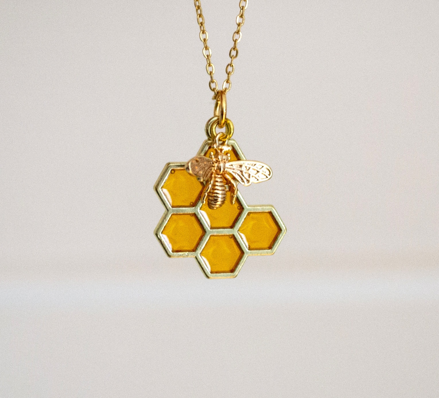 Bienen Kette Waben - Goldfarben Tier Natur Biene von FabulousFunkys
