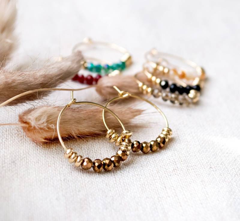 Filigrane Creolen Mit Perlen - Goldfarben Leichte Ohrringe Kristall Glitzer Elegant Schlicht von FabulousFunkys