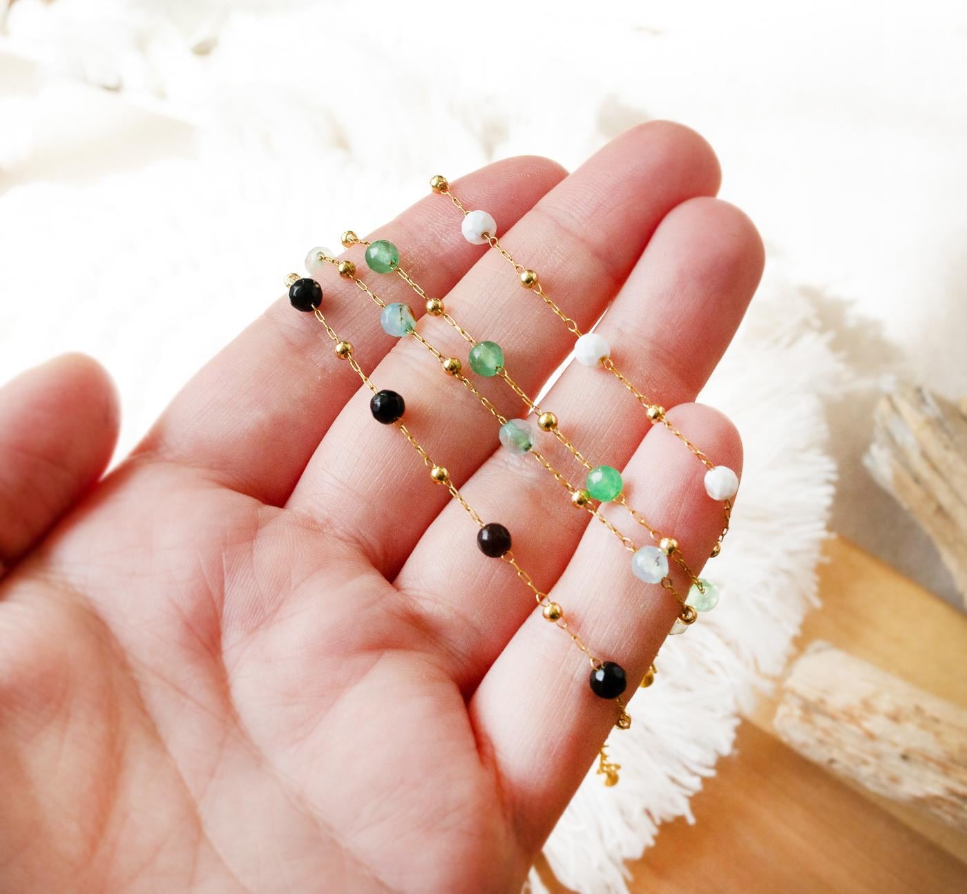 Filigranes Perlen Armband Gold - Perlenarmband Weiß Mint von FabulousFunkys