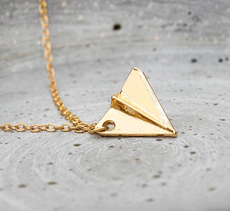 Fly - Goldfarbene Papierfliegerkette von FabulousFunkys