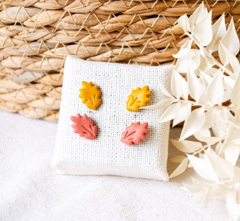 Herbstblätter Ohrstecker - Matt Eichenblätter Herbst Polymer Ton von FabulousFunkys