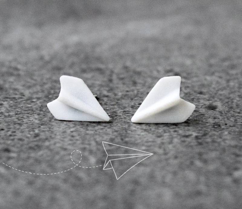 Mini Papierflieger Ohrstecker - Porzellan Plane Keramik von FabulousFunkys