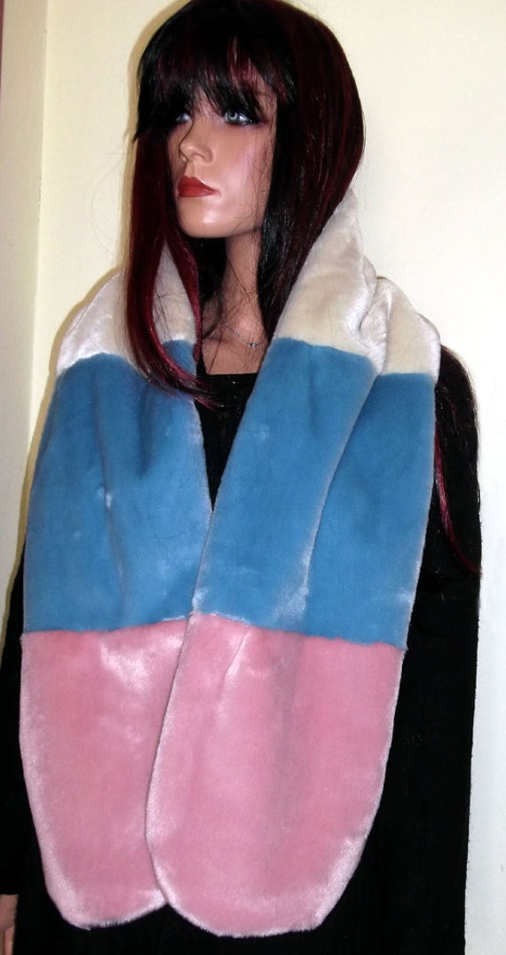 Lange Pastell Multi Farbige Faux Pelz Schal in Pink, Elfenbein Und Blau Lange Pastell Multi Farbige Faux Pelz Schal in Pink, Elfenbein Und Blau von FabulousFur