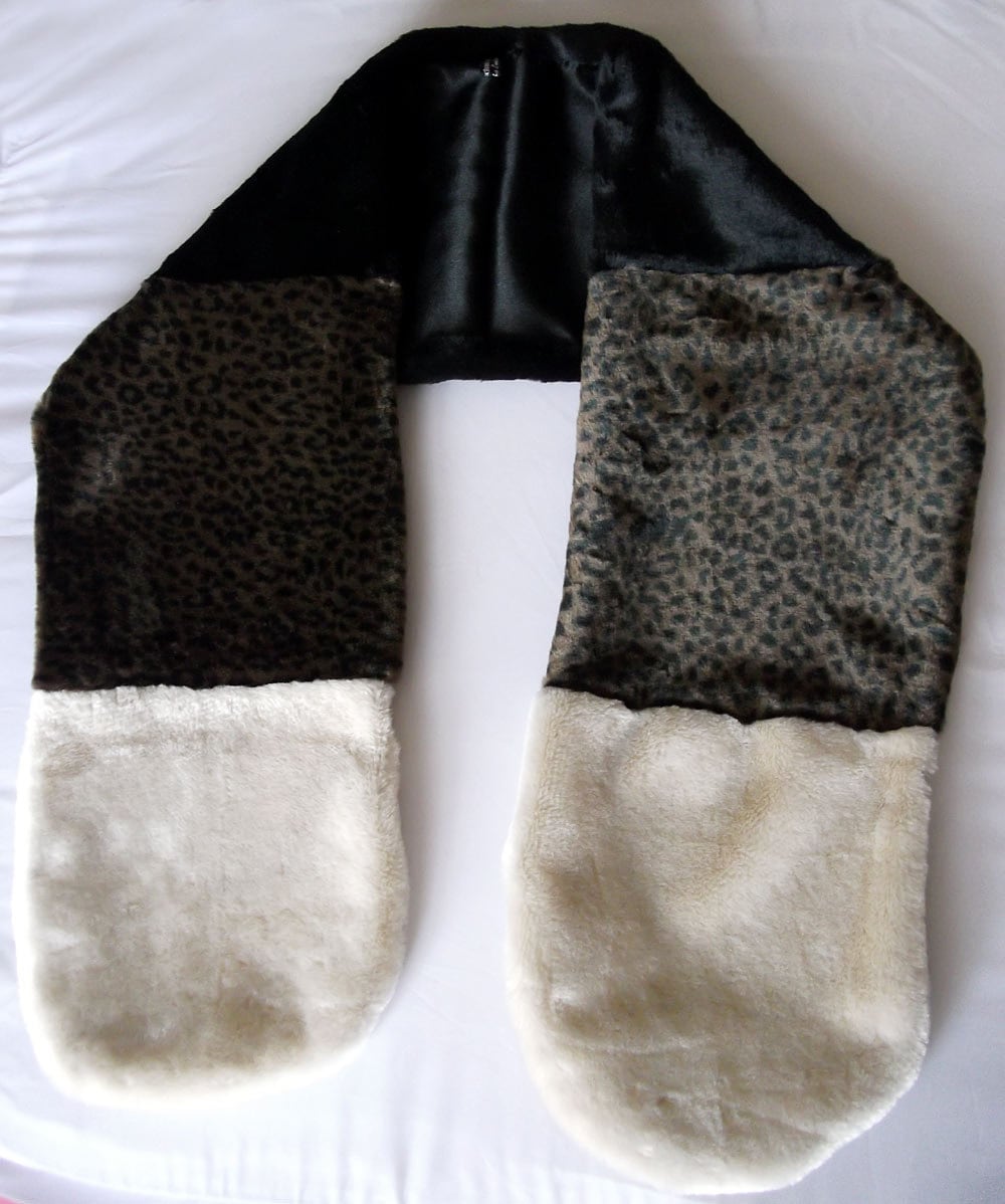 Multi Farbe Faux Pelz Schal in Leoparden-Print, Elfenbein Und Schwarz Fell Multi Farbe Faux Pelz Schal in Leoparden-Print, Elfenbein Und Schwarz Fell von FabulousFur