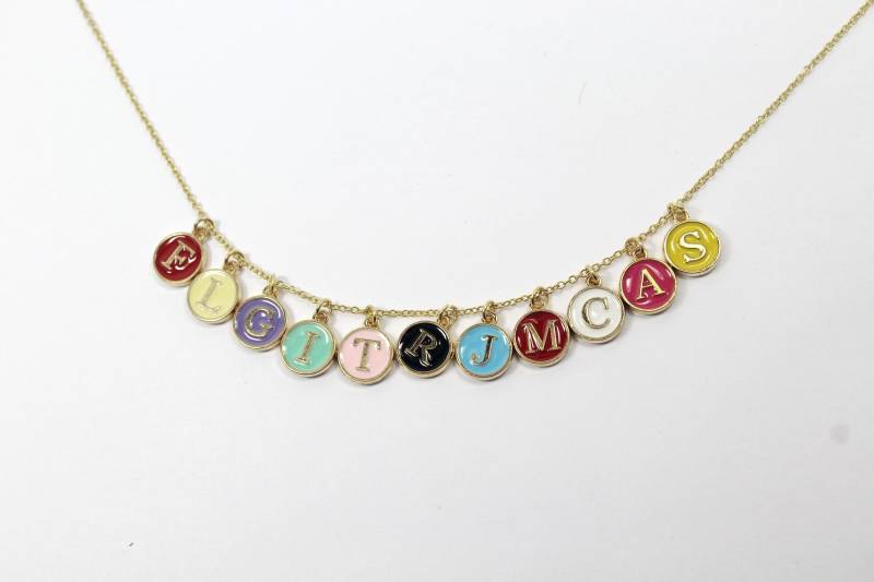 Gold Emaille Initial Halskette, Runde Doppelseitiger Buchstabe Initialen, Benutzerdefinierter Anhänger, Geschenk Für Mutter, Tochter, Schwester von FabulousWire